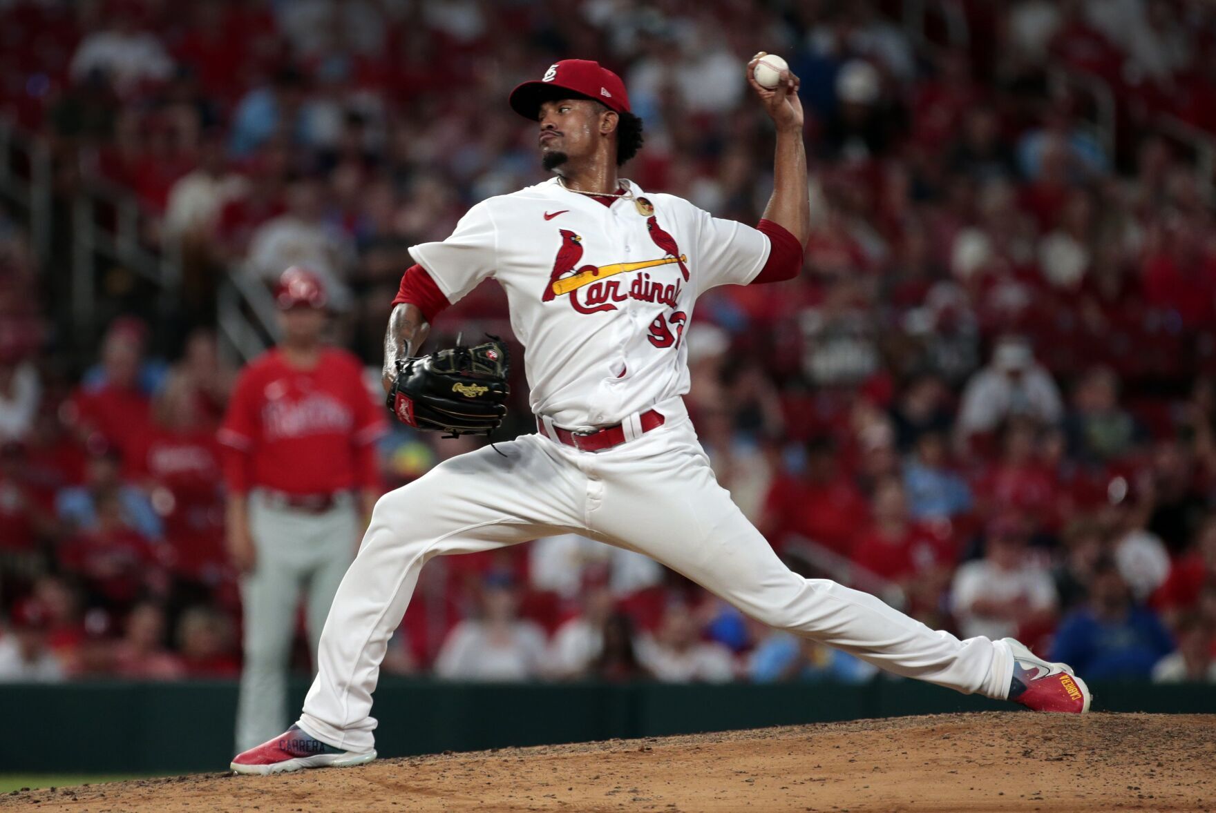 Cardinals host final game against Phillies